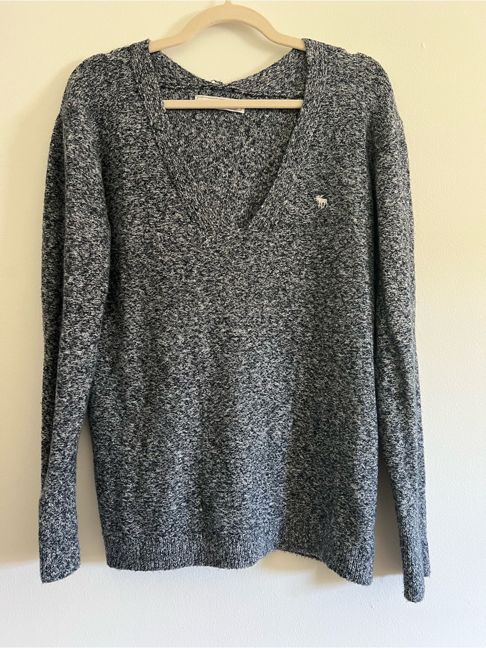 Y2K Abercrombie & Fitch V-Neck Marled Black & White Sweater